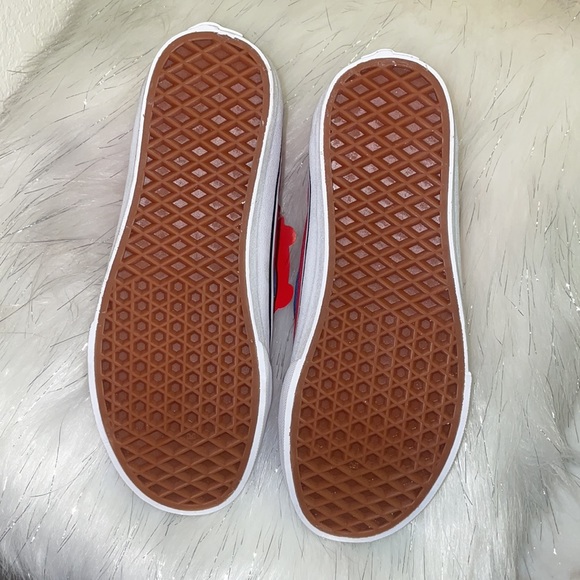 Vans Unisex Sk8-Hi Reissue (Canvas) Skate Shoe - Picture 8 of 11